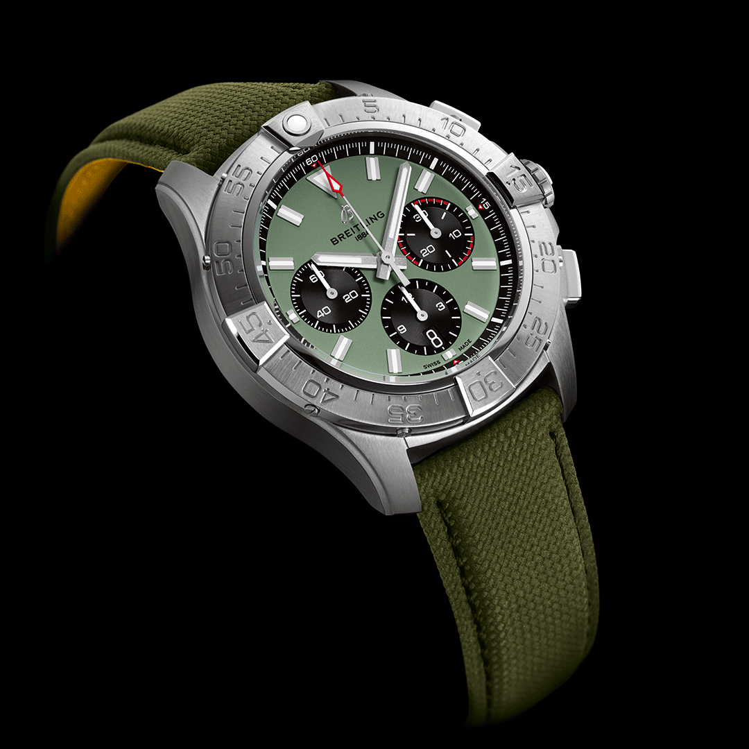 Breitling Avenger B01 Chronograph 44 AB0147101L1X1