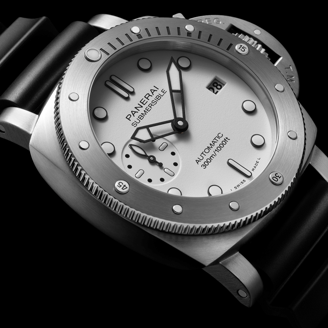 Panerai Submersible Bianco PAM02223